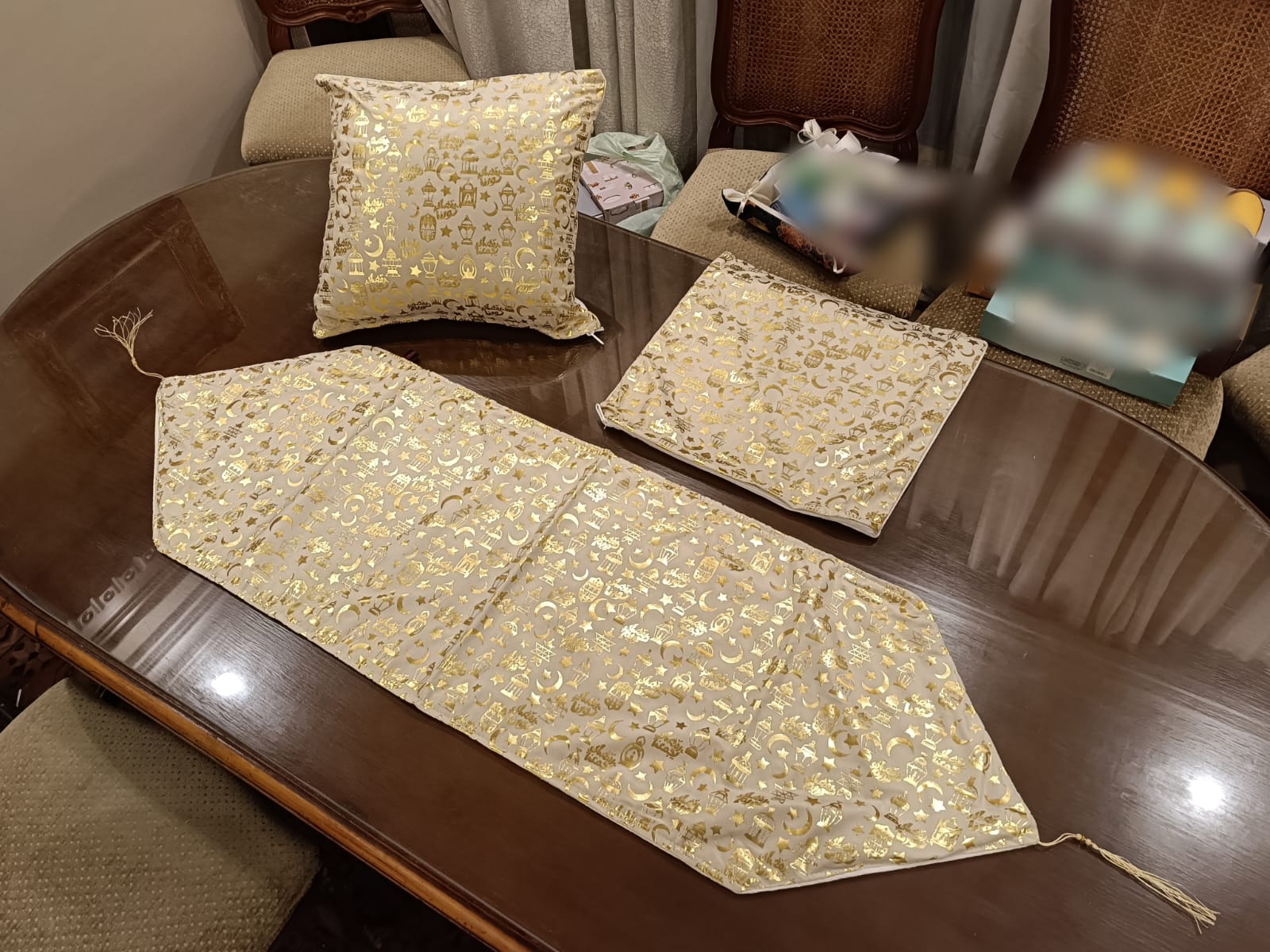 رانر طباعه جلد دهبي +2كوشن